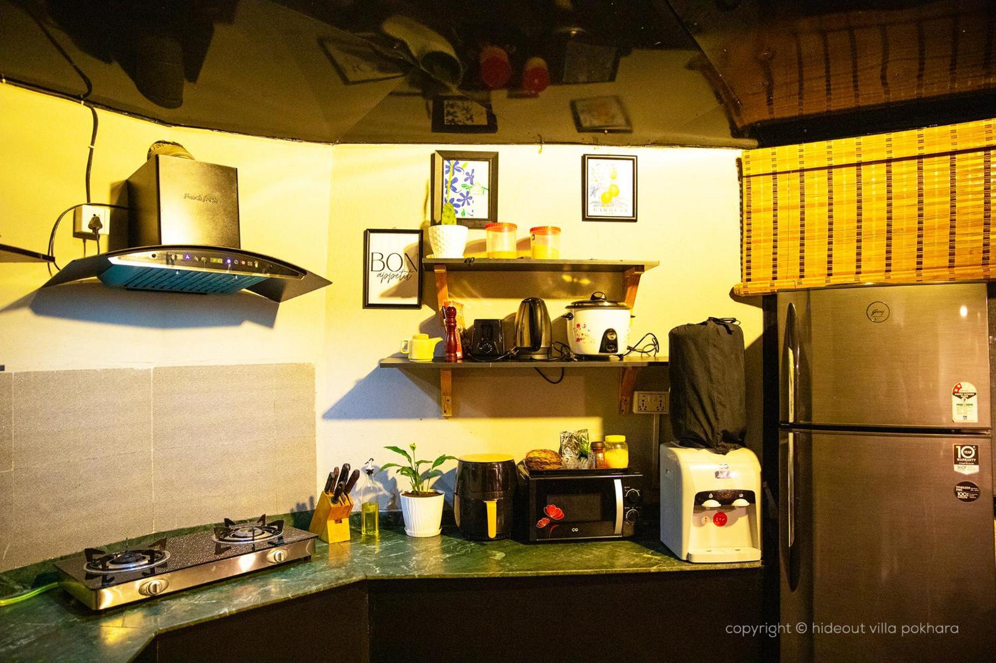 The Hideout Villa Pokhara Exterior photo